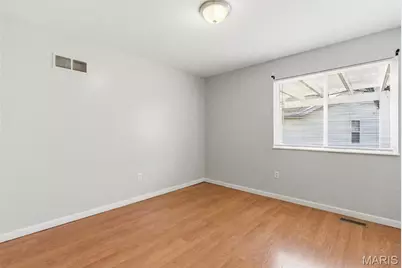 11328 Ashton Wood Lane, Maryland Heights, MO 63043 - Photo 13