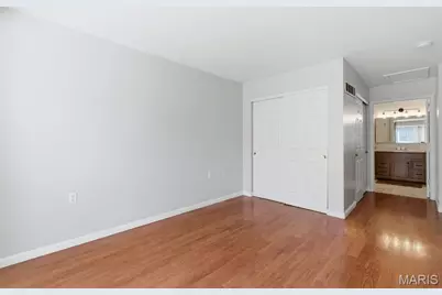 11328 Ashton Wood Lane, Maryland Heights, MO 63043 - Photo 17