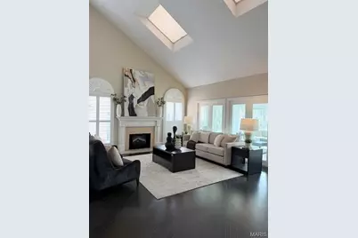 14621 Timberlake Manor Court, Chesterfield, MO 63017 - Photo 5