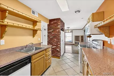 1020 Ross Avenue, Saint Louis, MO 63146 - Photo 13