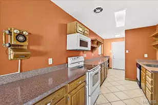 1020 Ross Ave, Saint Louis, MO 63146 - Photo 11