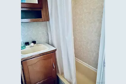 8842 38 36B Bookholtz Drive, French Village, MO 63036 - Photo 29