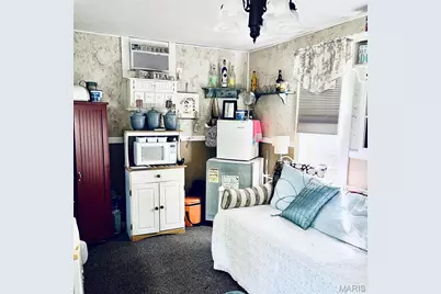 8842 38 36B Bookholtz Drive, French Village, MO 63036 - Photo 11