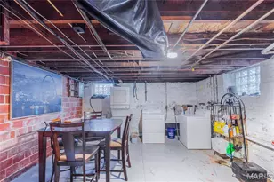 3725 Phillips Pl, Saint Louis, MO 63116 - Photo 17