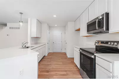 16008 Cinderella Court, Ellisville, MO 63021 - Photo 9