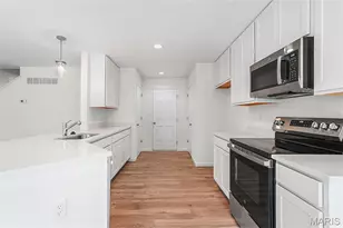 16008 Cinderella Ct, Ellisville, MO 63021 - Photo 9