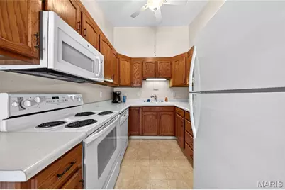 2476 Fox Bridge Court, Lake Saint Louis, MO 63367 - Photo 13