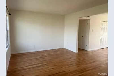 900 La Crosse Drive, Florissant, MO 63031 - Photo 5