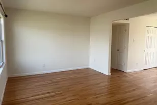 900 La Crosse Dr, Florissant, MO 63031 - Photo 5