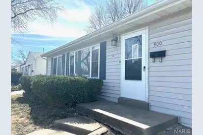 900 La Crosse Drive, Florissant, MO 63031 - Photo 1