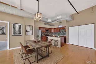 1501 Locust St, Saint Louis, MO 63103 - Photo 3