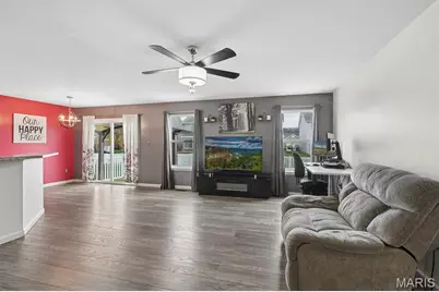 3329 Charlestowne Crossing Drive, Saint Charles, MO 63301 - Photo 5