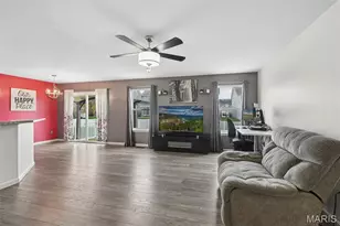 3329 Charlestowne Crossing Dr, Saint Charles, MO 63301 - Photo 5