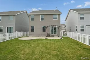 3329 Charlestowne Crossing Dr, Saint Charles, MO 63301 - Photo 23