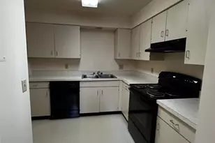 2408 S 10th St, Saint Louis, MO 63104 - Photo 9