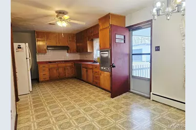 406 N Commercial Street, Crocker, MO 65452 - Photo 5