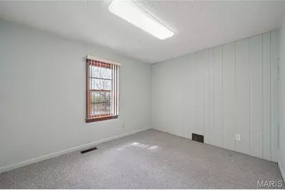 11364 Dorsett Road, Maryland Heights, MO 63043 - Photo 7