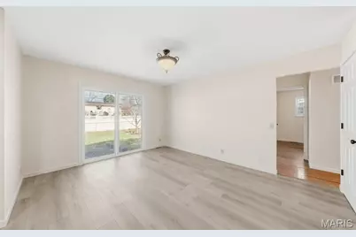 1475 Loveland Drive, Florissant, MO 63031 - Photo 13