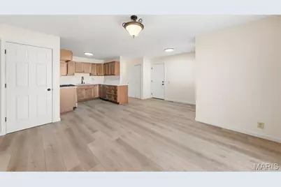 1475 Loveland Drive, Florissant, MO 63031 - Photo 15