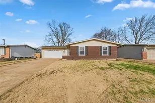 1475 Loveland Dr, Florissant, MO 63031 - Photo 5