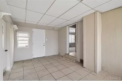 6009 Bermuda Drive, Saint Louis, MO 63135 - Photo 9