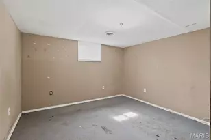 6009 Bermuda Dr, Saint Louis, MO 63135 - Photo 13