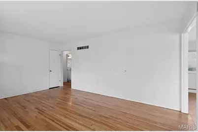 10425 Gardo Court, Saint Louis, MO 63137 - Photo 13
