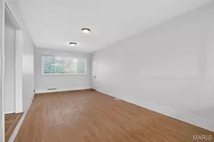 10425 Gardo Ct, Saint Louis, MO 63137 - Photo 15