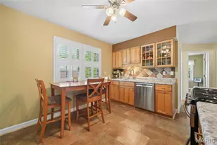 1337 Warson Pl, Rock Hill, MO 63119 - Photo 9