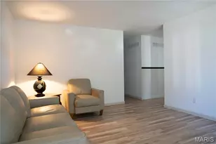 1618 Ventnor Pl, Florissant, MO 63031 - Photo 7