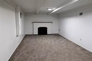 1931 Elm St, Saint Charles, MO 63301 - Photo 23