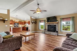 30931 Bonnie Bell Dr, Warrenton, MO 63383 - Photo 9