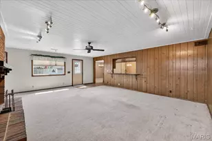 2860 Sussex Dr, Florissant, MO 63033 - Photo 13