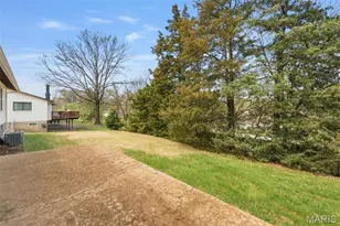 1219 Derbyshire Dr, Manchester, MO 63021 - Photo 11
