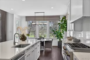 718 Woods of Ladue Ln, Saint Louis, MO 63124 - Photo 23