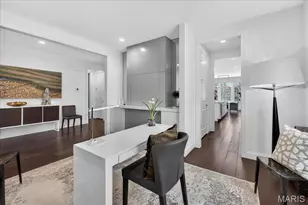 718 Woods of Ladue Ln, Saint Louis, MO 63124 - Photo 13