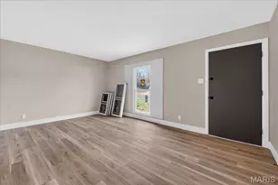 5662 Parchester Dr, Ferguson, MO 63121 - Photo 5