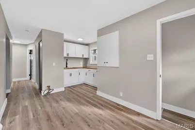 5662 Parchester Drive, Ferguson, MO 63121 - Photo 25