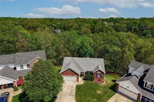 330 Woodlawn Terrace Ct, Ballwin, MO 63021 - Photo 35