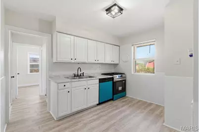 1083 Jennings Station Road, Saint Louis, MO 63137 - Photo 11