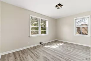 1083 Jennings Station Rd, Saint Louis, MO 63137 - Photo 17