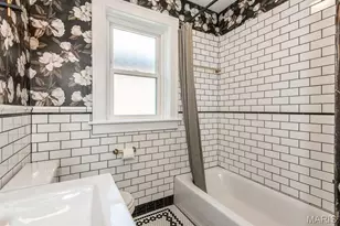 3855 Bingham Ave, Saint Louis, MO 63116 - Photo 19