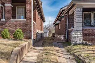 3855 Bingham Ave, Saint Louis, MO 63116 - Photo 3