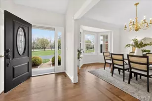 2102 Kehrs Ridge Dr, Chesterfield, MO 63005 - Photo 5