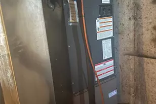 4317 E Fairfax Ct, Saint Louis, MO 63113 - Photo 7