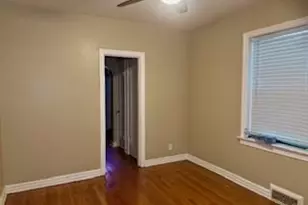 5730 Park Ln, Saint Louis, MO 63147 - Photo 7