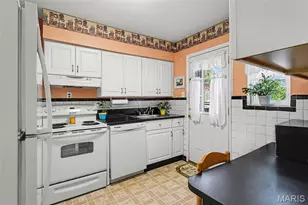 7238 Cranston Dr, Affton, MO 63123 - Photo 7