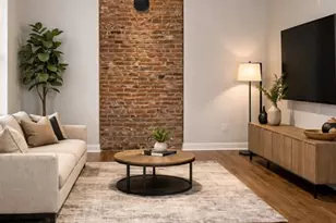 1911 11th St, Saint Louis, MO 63104 - Photo 5