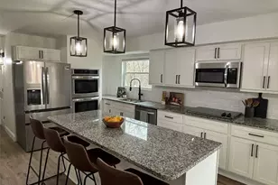 12331 Woodline Dr, Saint Louis, MO 63141 - Photo 3