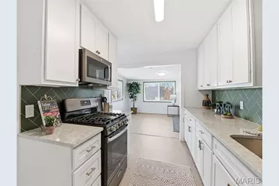 6625 Hurstgreen Lane, Affton, MO 63123 - Photo 9